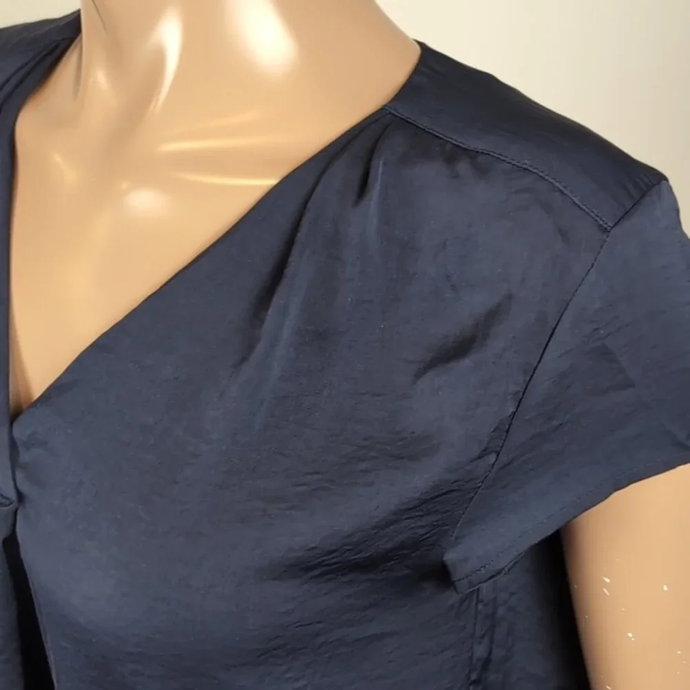 H&M Navy Vneck Top Short Sleeve Blue Satin Pleated Blouse - Picture 4 of 12
